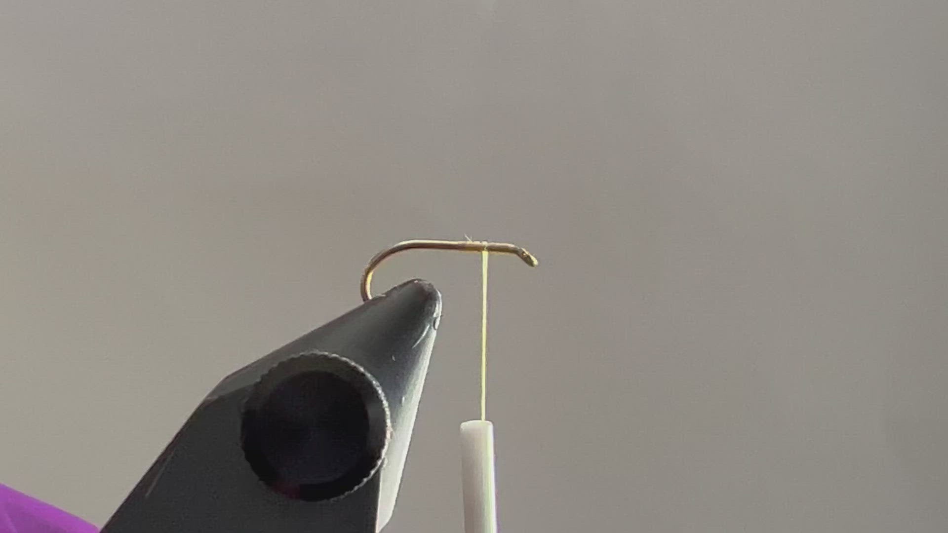 Parachute Sulphur Dry Fly